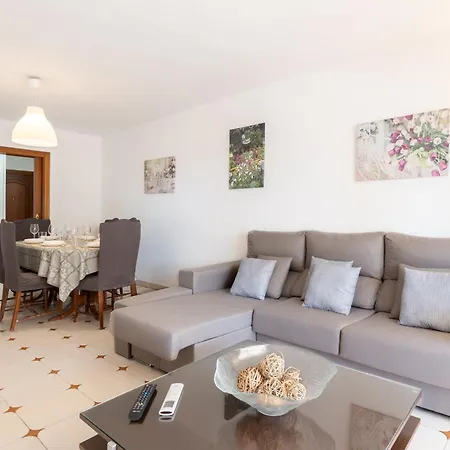 Apartmán Torreblanca, *